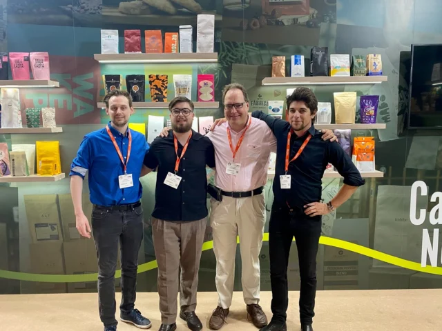 ☕ Day 2 at World of Coffee Geneva – Let’s go!
We’re all set and ready for another amazing day at Stand 2173 💬✨

Come explore our range of sustainable stock bags and custom packaging solutions, perfect for roasteries looking to stand out and stay fresh.

📍 Palexpo SA | Stand 2173
📩 Want to chat? Come by or DM us to book a meeting!
🎟️ Need a ticket? We still have a few free invites available—message us!

#WOCGeneva #WOC2025 #CoffeePackaging #TheBagBroker #SpecialtyCoffee #StandOutPackaging #SustainablePackaging #CustomPackaging #CoffeeBusiness